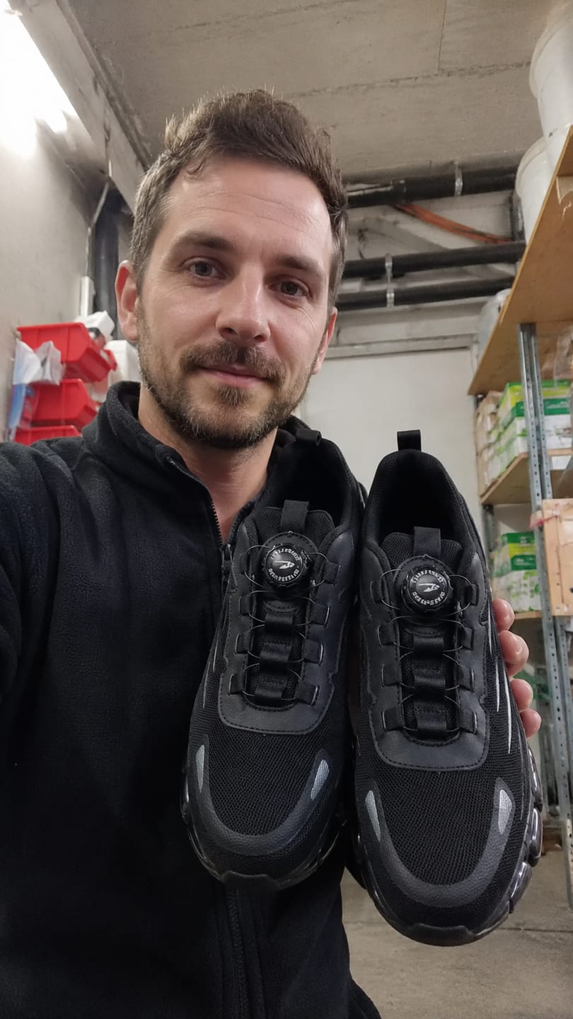 Customer photo review of Vortex S3 – Der Sicherheitsschuh, der sich wie ein Sneaker anfühlt