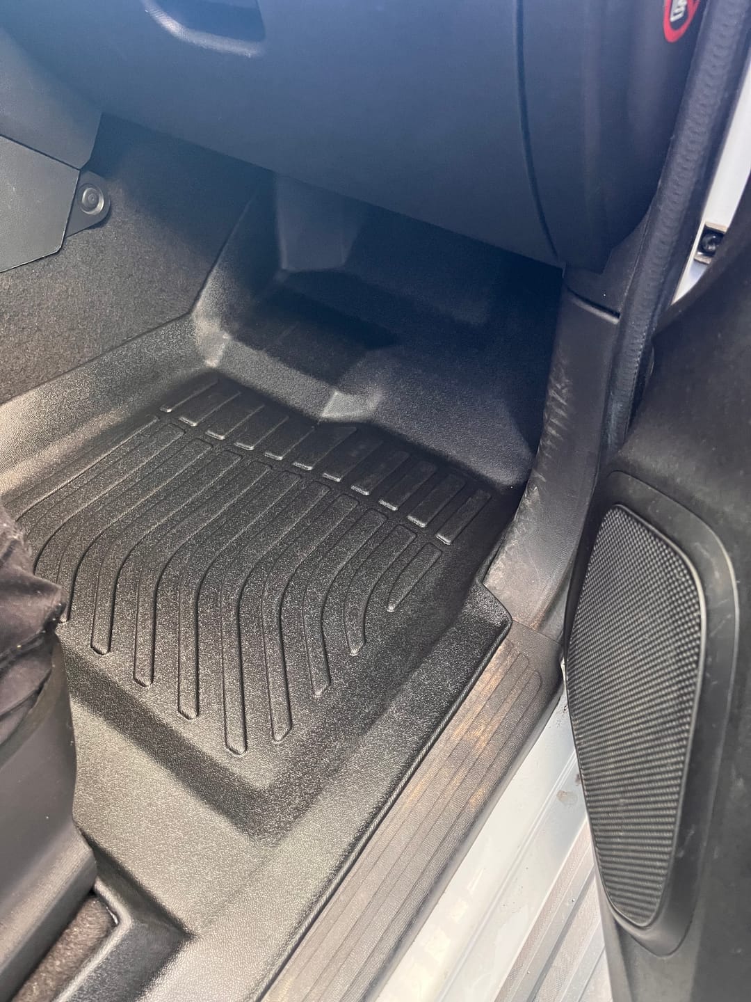 Customer photo review of Pisos Calce Perfecto CHEVROLET TRAILBLAZER años 2016 al 2025