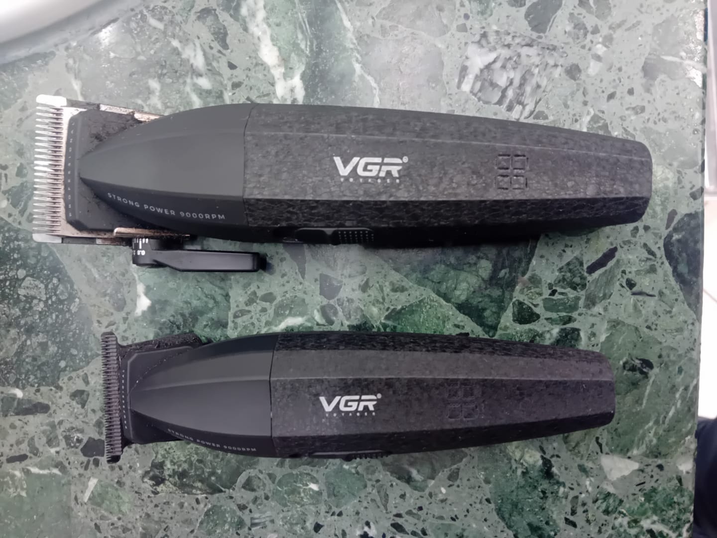 Customer photo review of COMBO: Clipper + Trimmer VGR V - 640