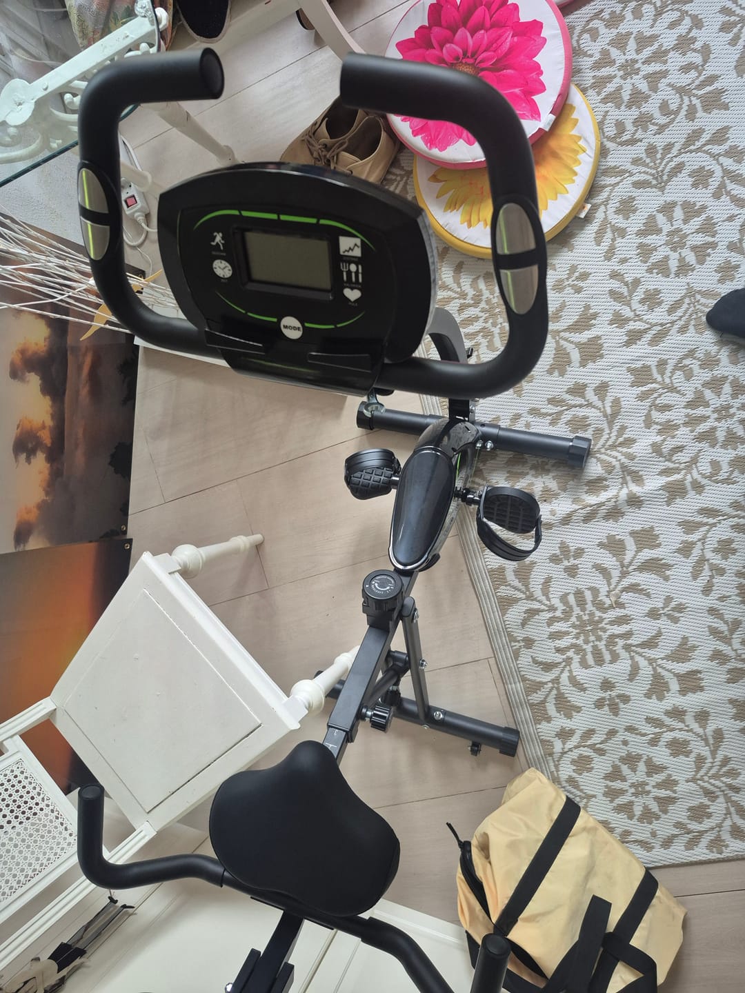 Customer photo review of Tretmann RIDE- Heimtrainer mit tiefem Einstieg