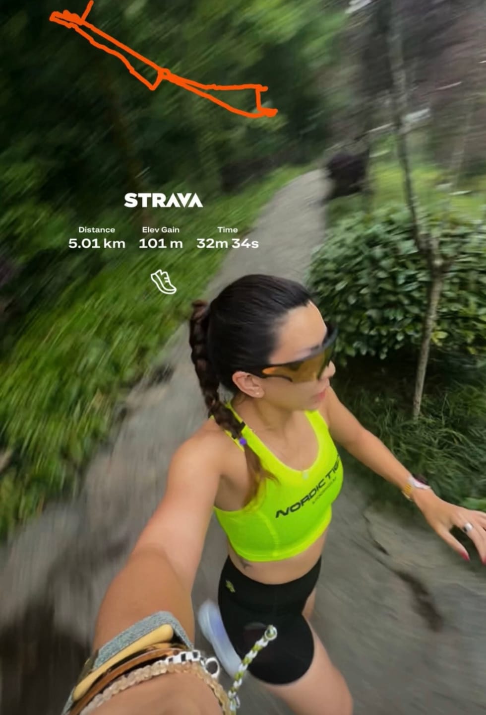 Customer photo review of Women's Velocity Cropped Tank - Flash Yellow