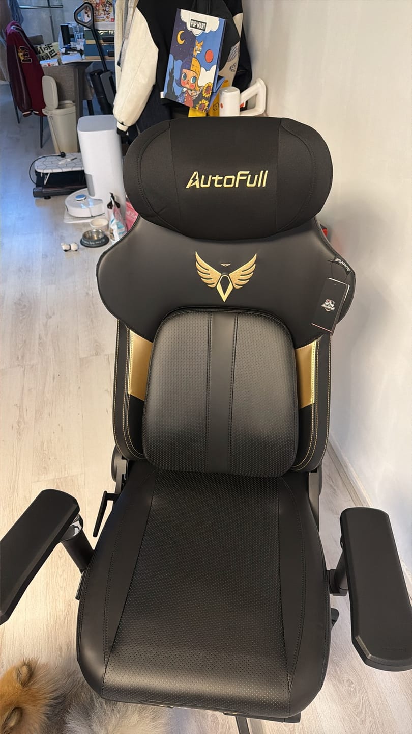 Customer photo review of AutoFull M6 Ultra 2.0 Ergonomic Gaming Chair [Bestseller]