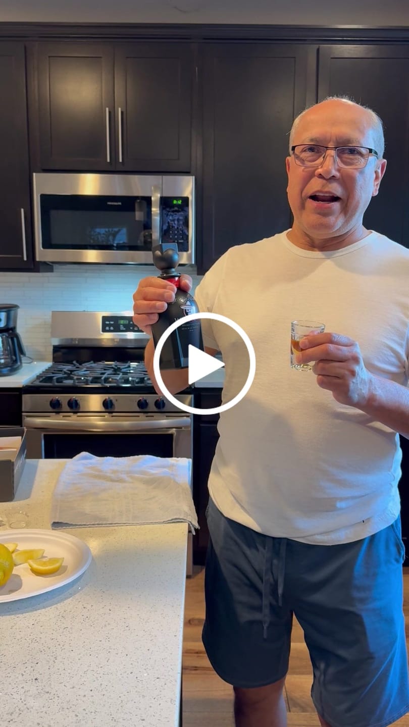 Customer video review of Red Eye Louie's Blended Box