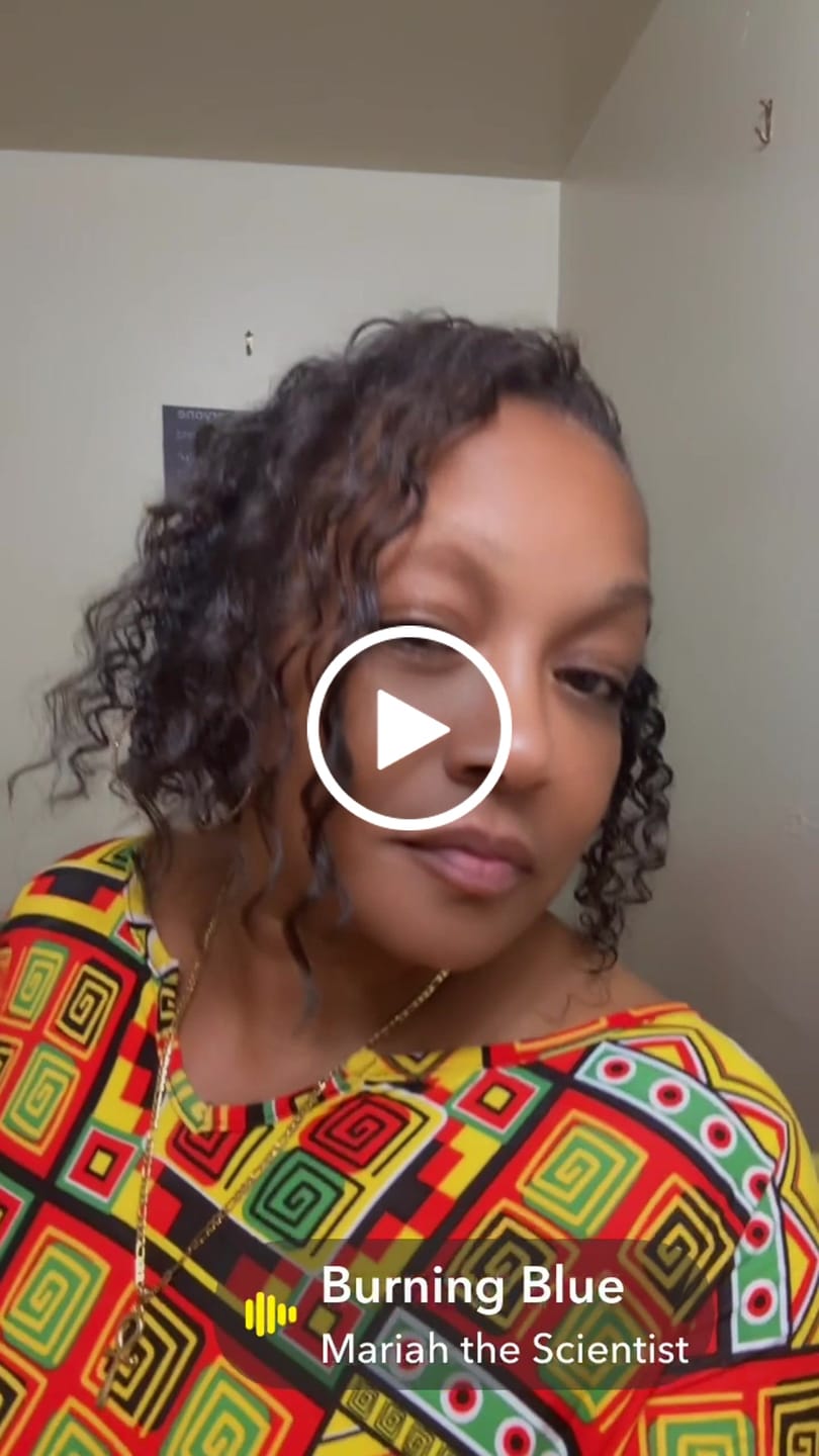 Customer video review of XL HYDRATING MIST