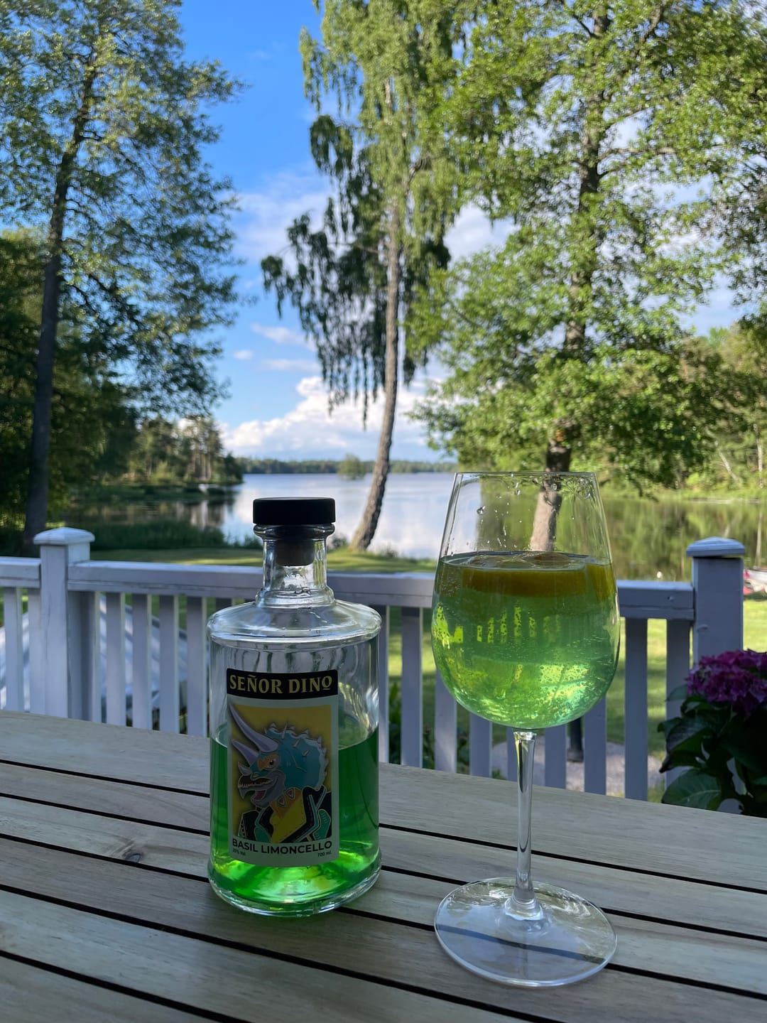 Customer photo review of Señor Dino – Basilikum Limoncello (700 ml)