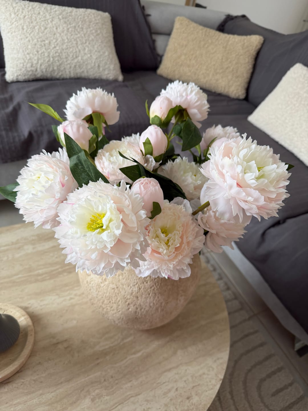 Customer photo review of Pivoines - Rose Pâle (6 tiges / 18 têtes de fleurs)