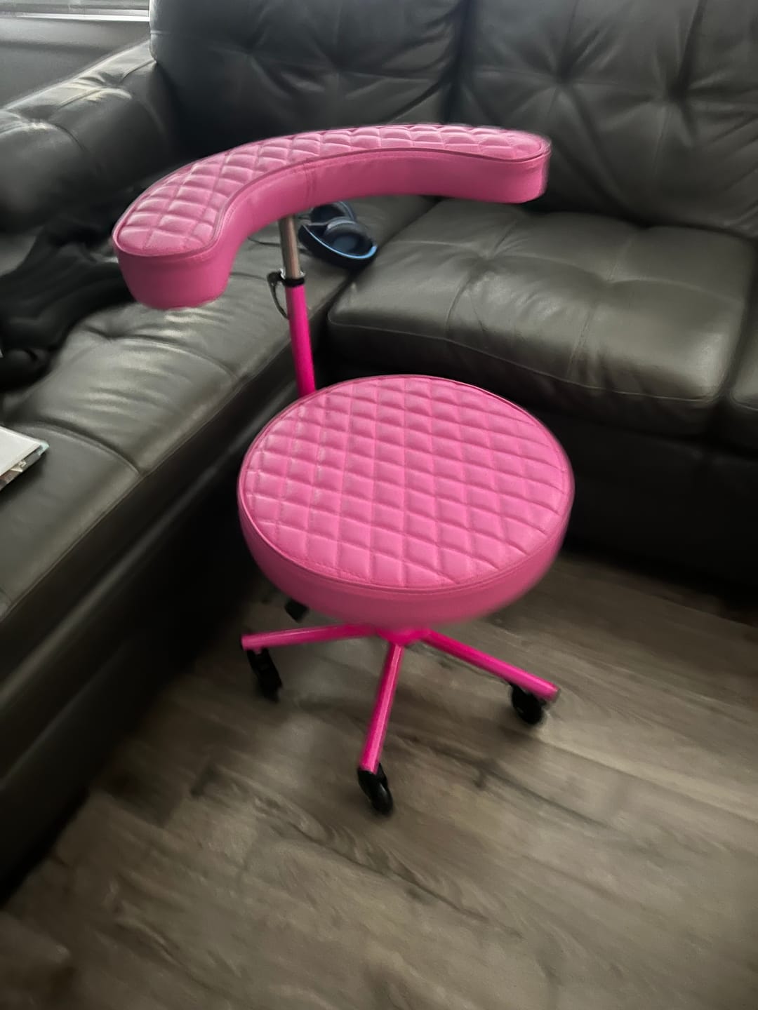 Customer photo review of Tattoo Artist Chair V3