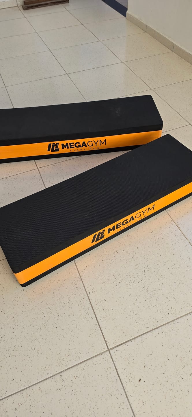 Customer photo review of Step Profissional De EVA 90X28X14 Para Treino Aeróbico Musculação