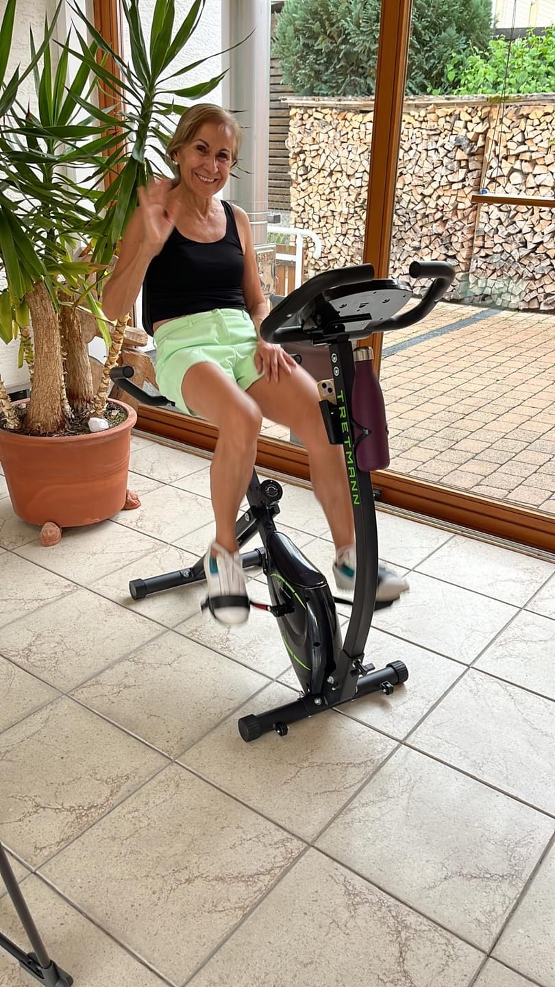 Customer photo review of Tretmann RIDE- Heimtrainer mit tiefem Einstieg