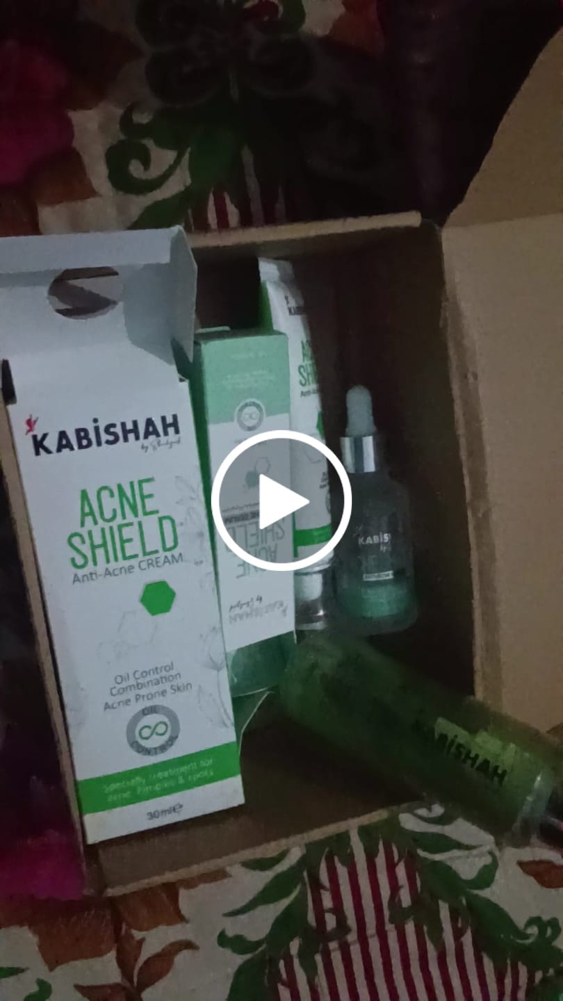 Customer video review of Special Anti Acne Bundle