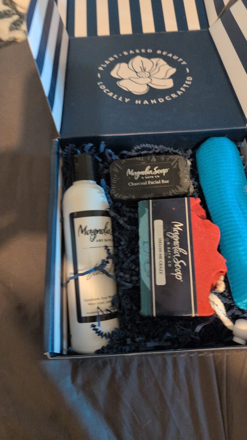 Customer photo review of Magnolia Monthly