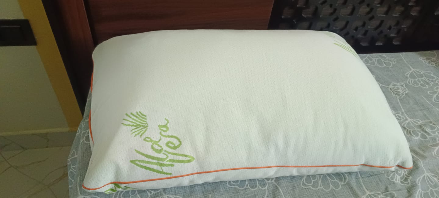 Customer photo review of Flo Adjustable Pillow (Fibre)