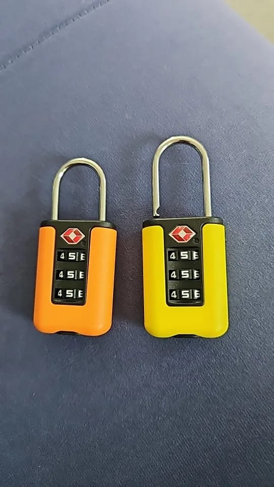 Customer photo review of Cadenas Code TSA 3 Chiffres
