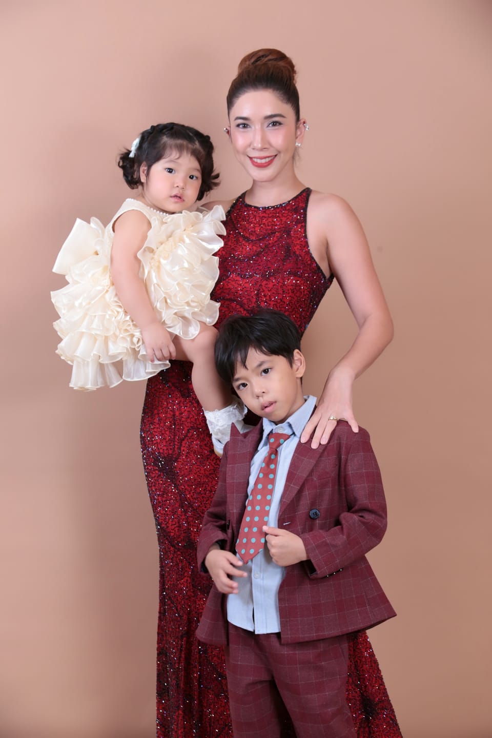 Customer photo review of V125 Vintage Super Rare Cache Ember Rose Gown(M)