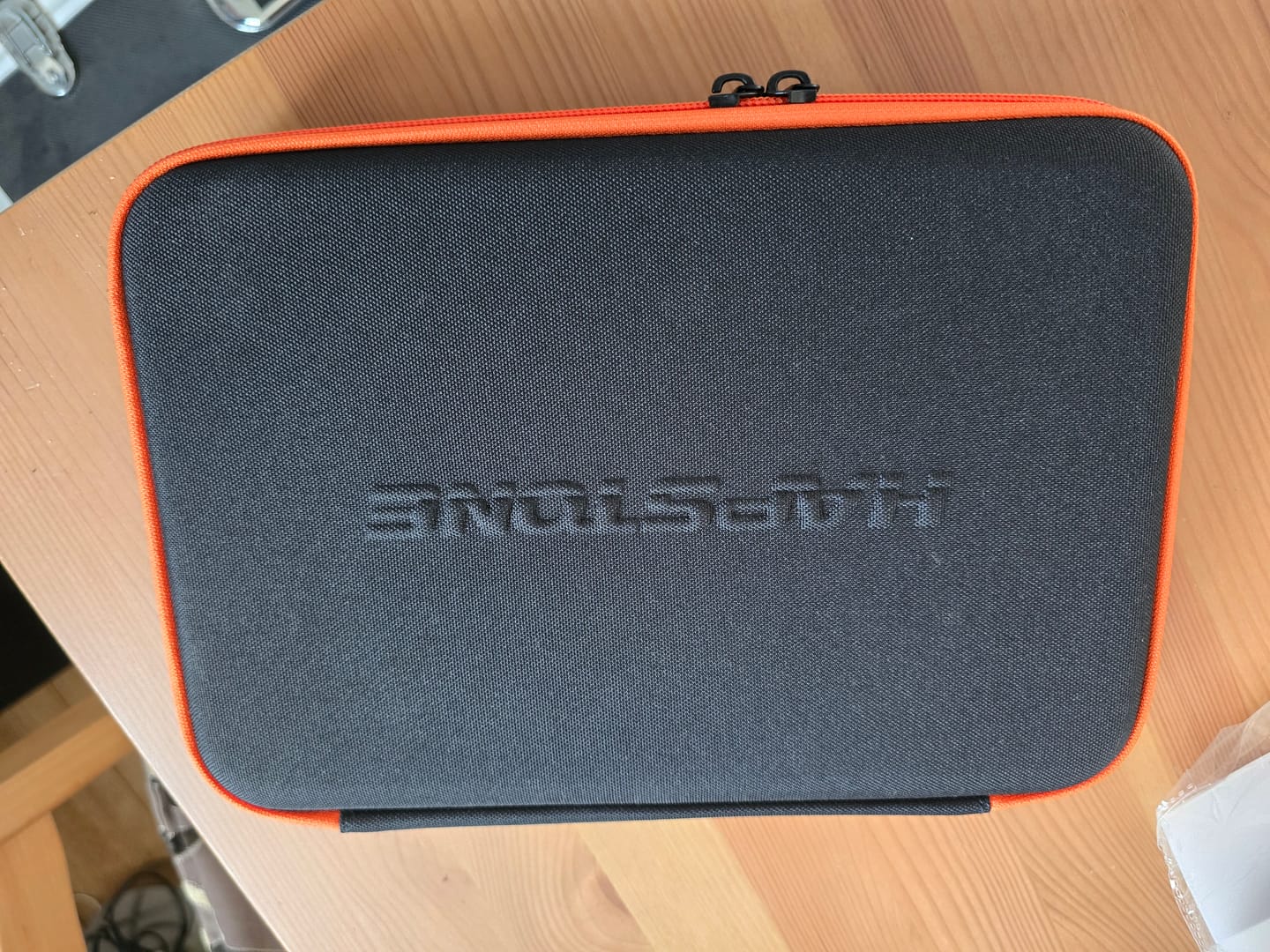 Customer photo review of Hard case for 12 stones