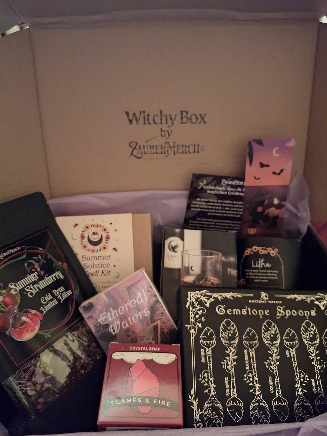 Customer photo review of Witchy Box Juni (Monatlich wechselnd & limtiert)