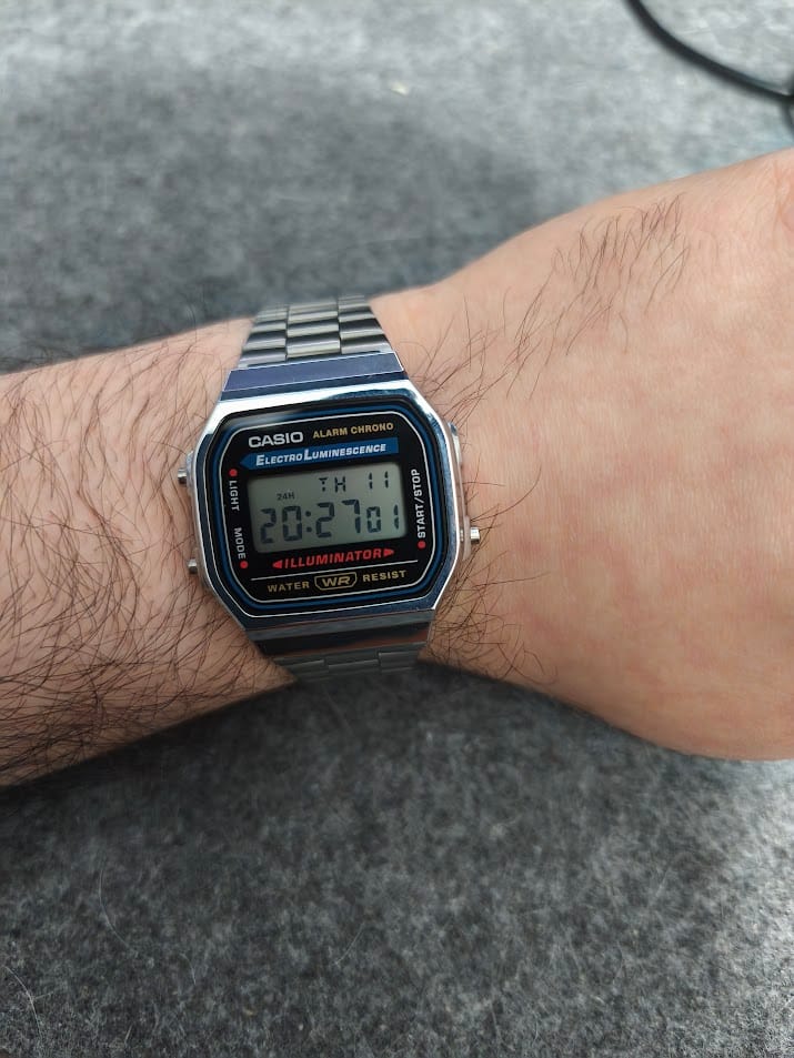 Customer photo review of Reloj Casio Vintage A168WA-1W Electroluminescence Plateado