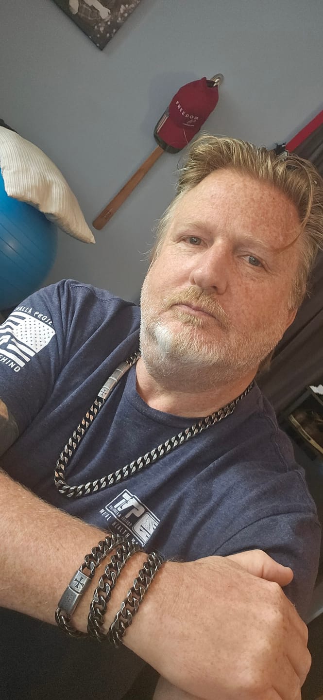 Customer photo review of 35% Off Early Bird Father's Day Offer- Knights Templar Cuban Link Necklace