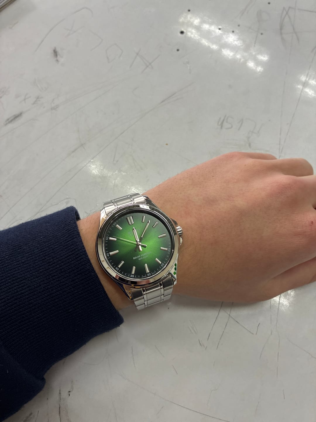 Customer photo review of Reloj Casio Sapphire MTS-RS100D-3A Verde Tough Solar Acero 41,7mm