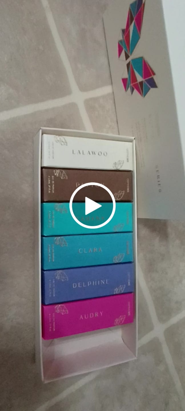 Customer video review of Petite Perfume Kit