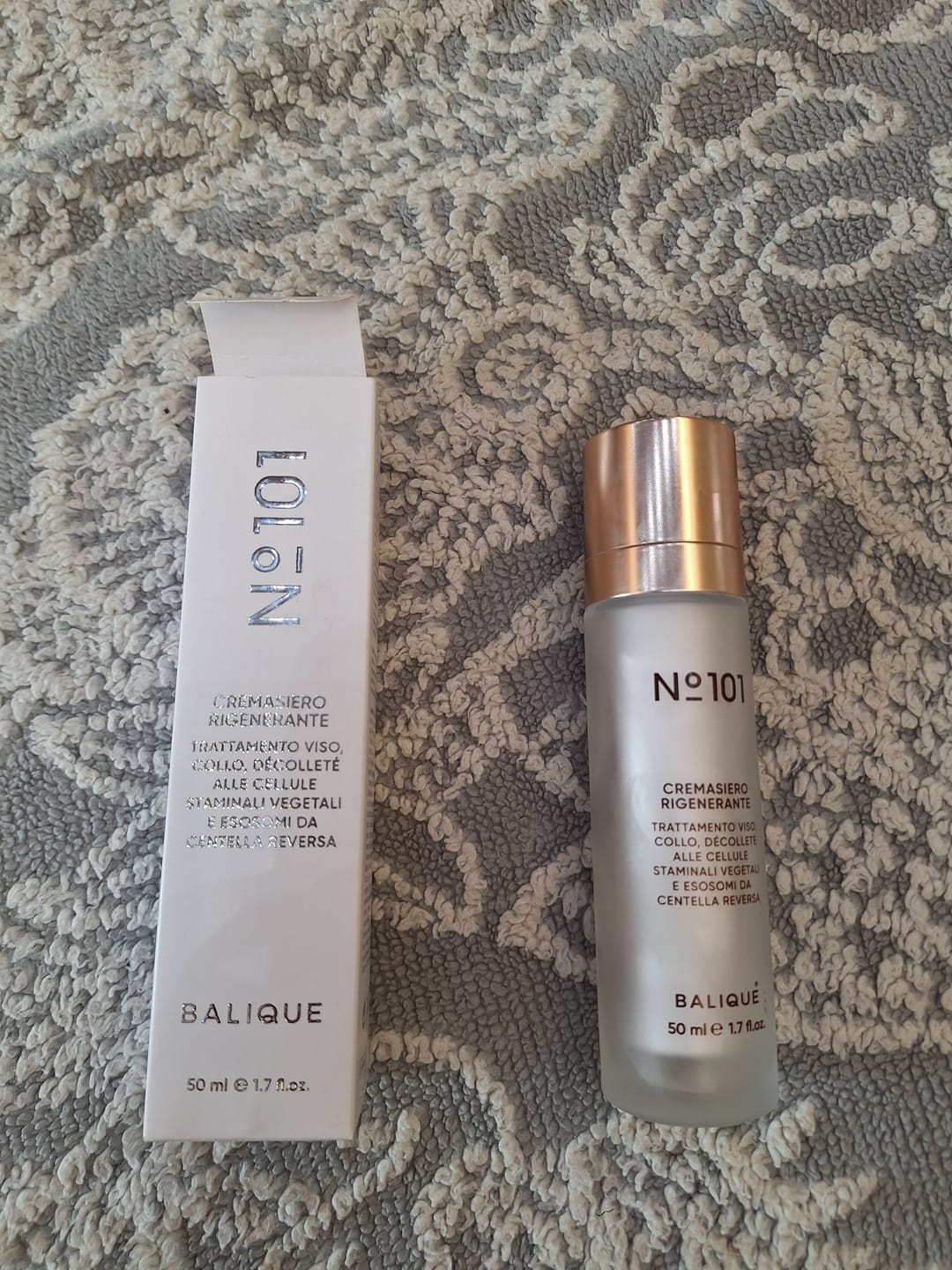 Customer photo review of N°101 - CREMASIERO RIGENERANTE - Viso, Collo e Decolleté
