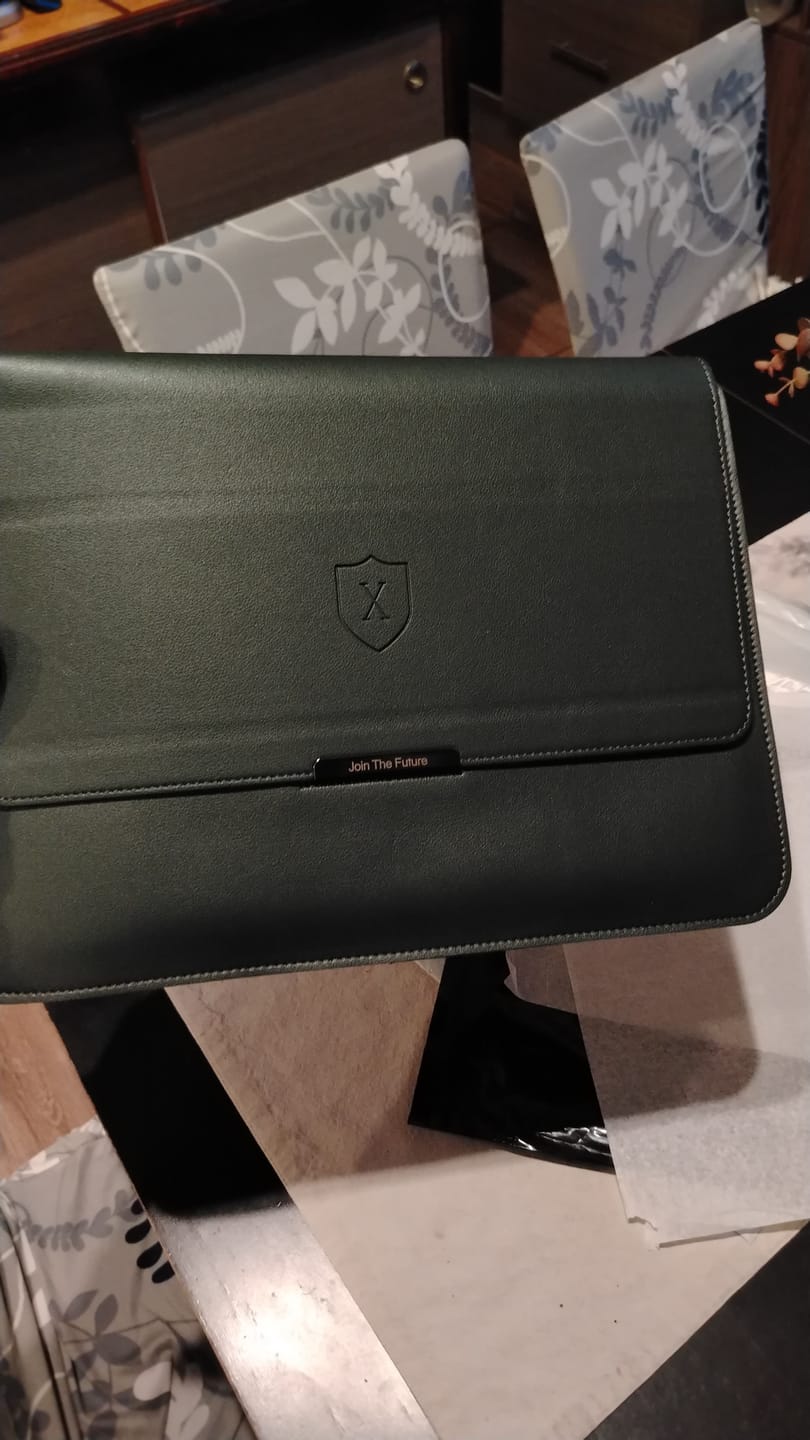 Customer photo review of Funda Notebook Smart Workstation