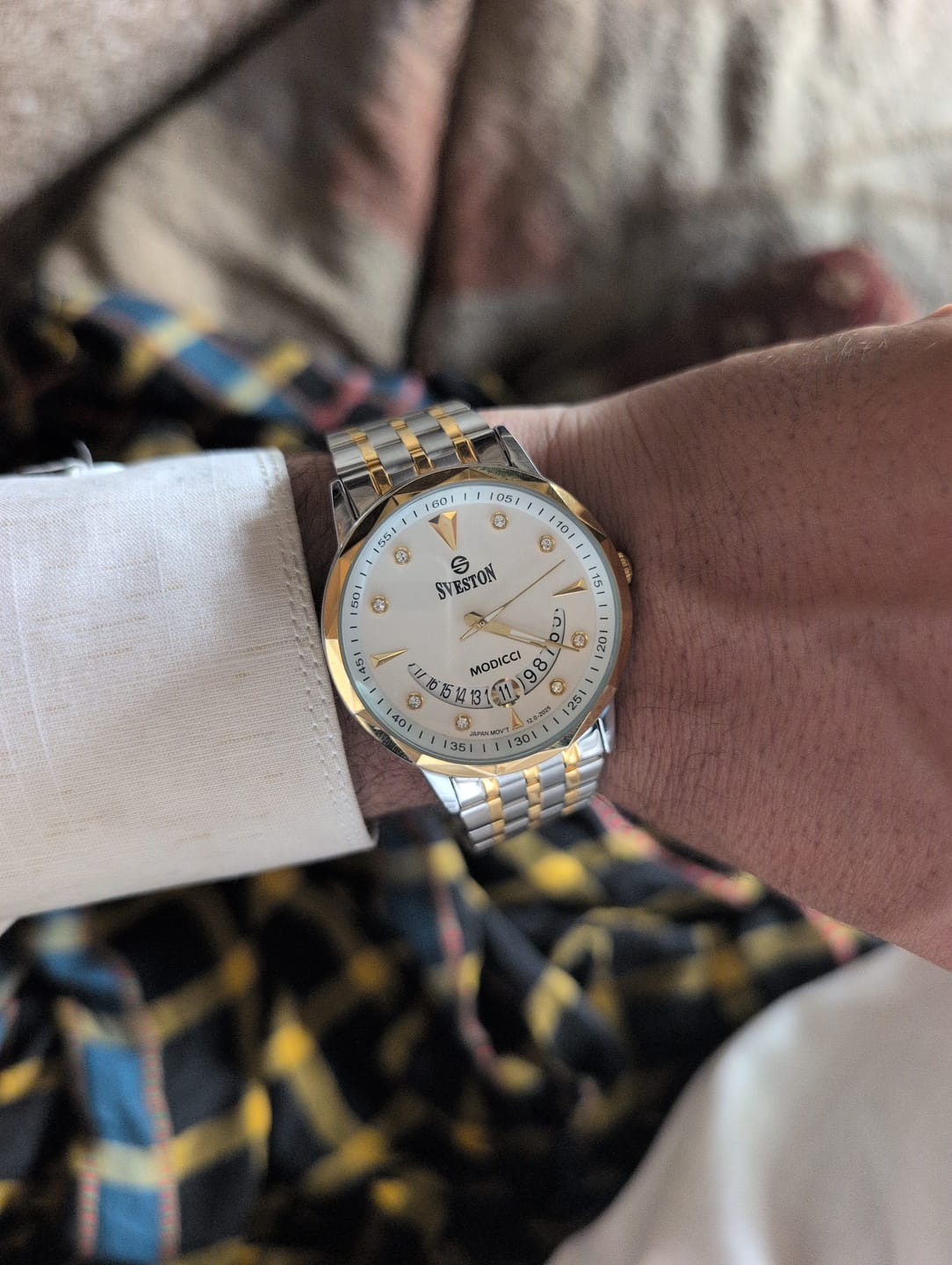 Customer photo review of Modicci