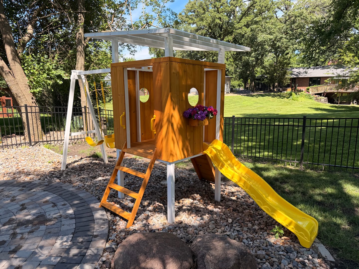 Customer photo review of Forest - Modern Backyard Outdoor Swing Set 2 Swings And Trapeze Bar