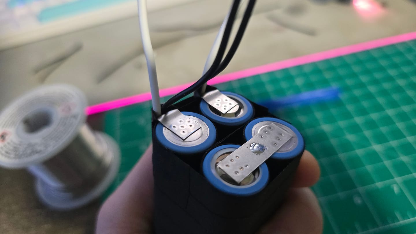 Customer photo review of Ampace JP30P1 18650 3000mAh 56A Tabless Battery