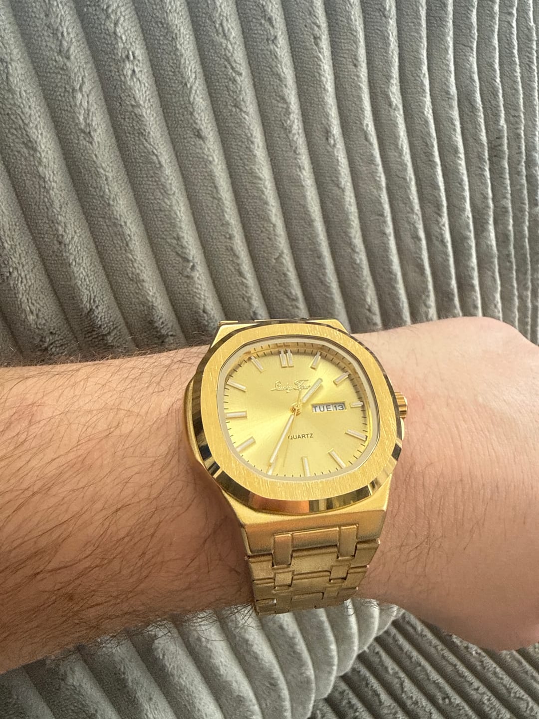 Customer photo review of Lucky Fours® Brone