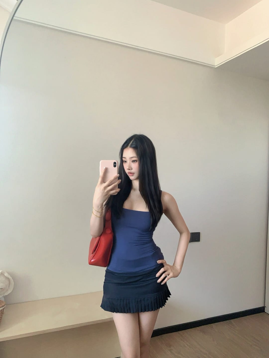 Customer photo review of IAMXIAA Second Skin Square Neck Cami Top
