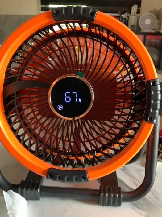 Customer photo review of Camping Ventilator met 20000mAh Accu, LED Licht & Afstandsbediening – WindMate