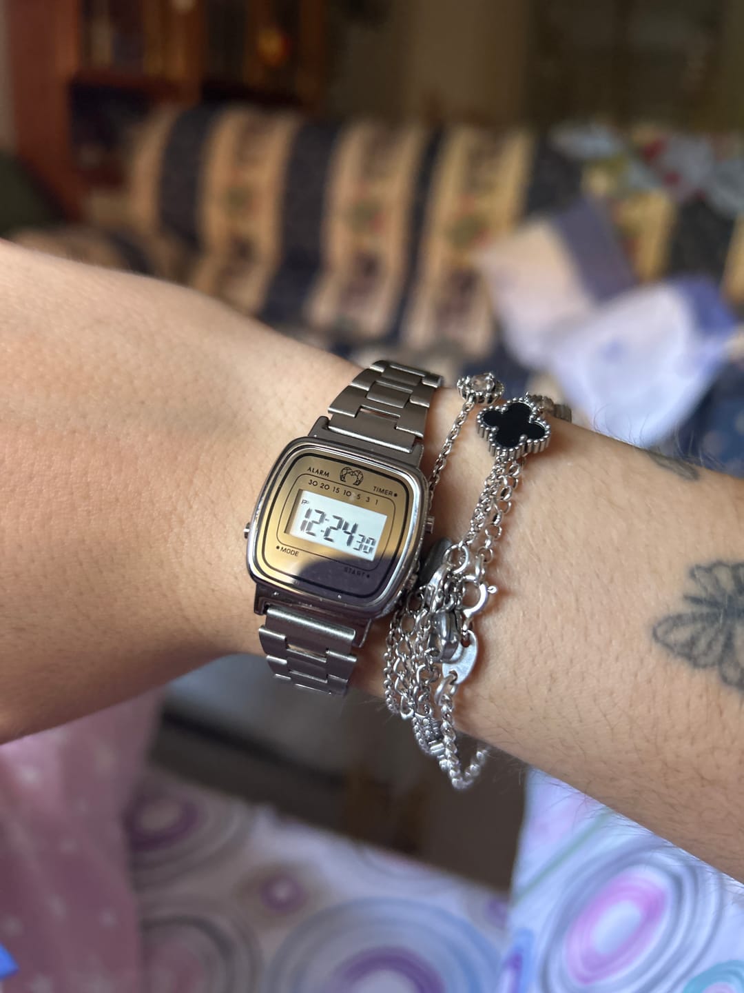 Customer photo review of Reloj Vintage Mini ~ Silver