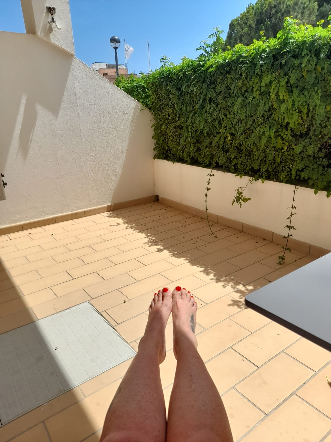 Customer photo review of Self Tanning | 150 Capsules