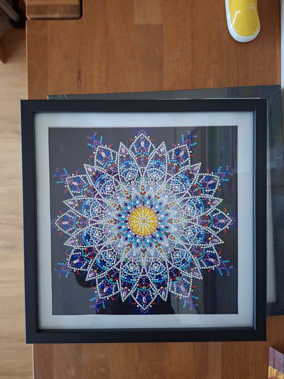 Customer photo review of Mandala Grün Rot | Glow in the Dark
