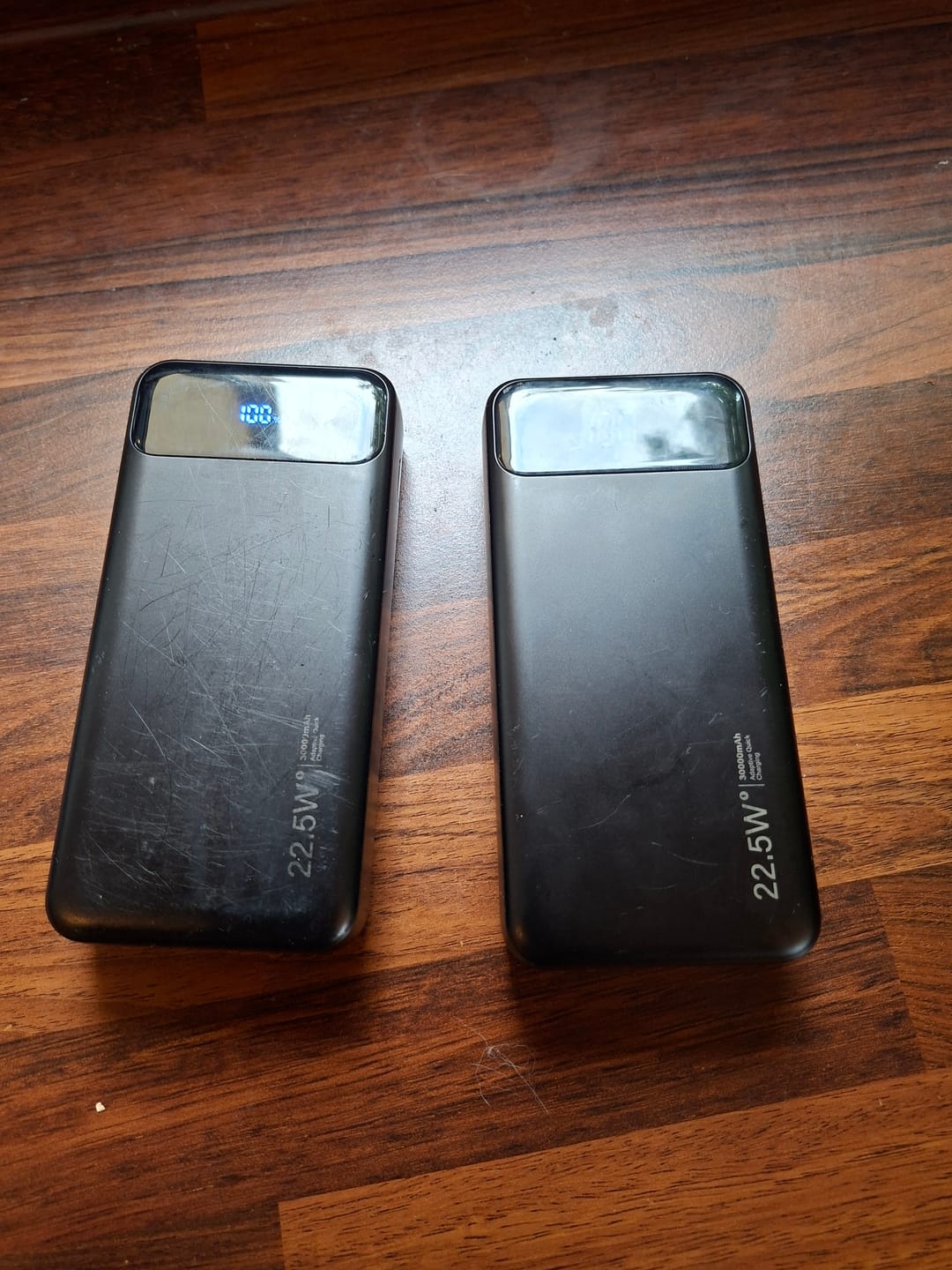 Customer photo review of Siltcon® Powerbank 30000 mAh - ingebouwde kabels