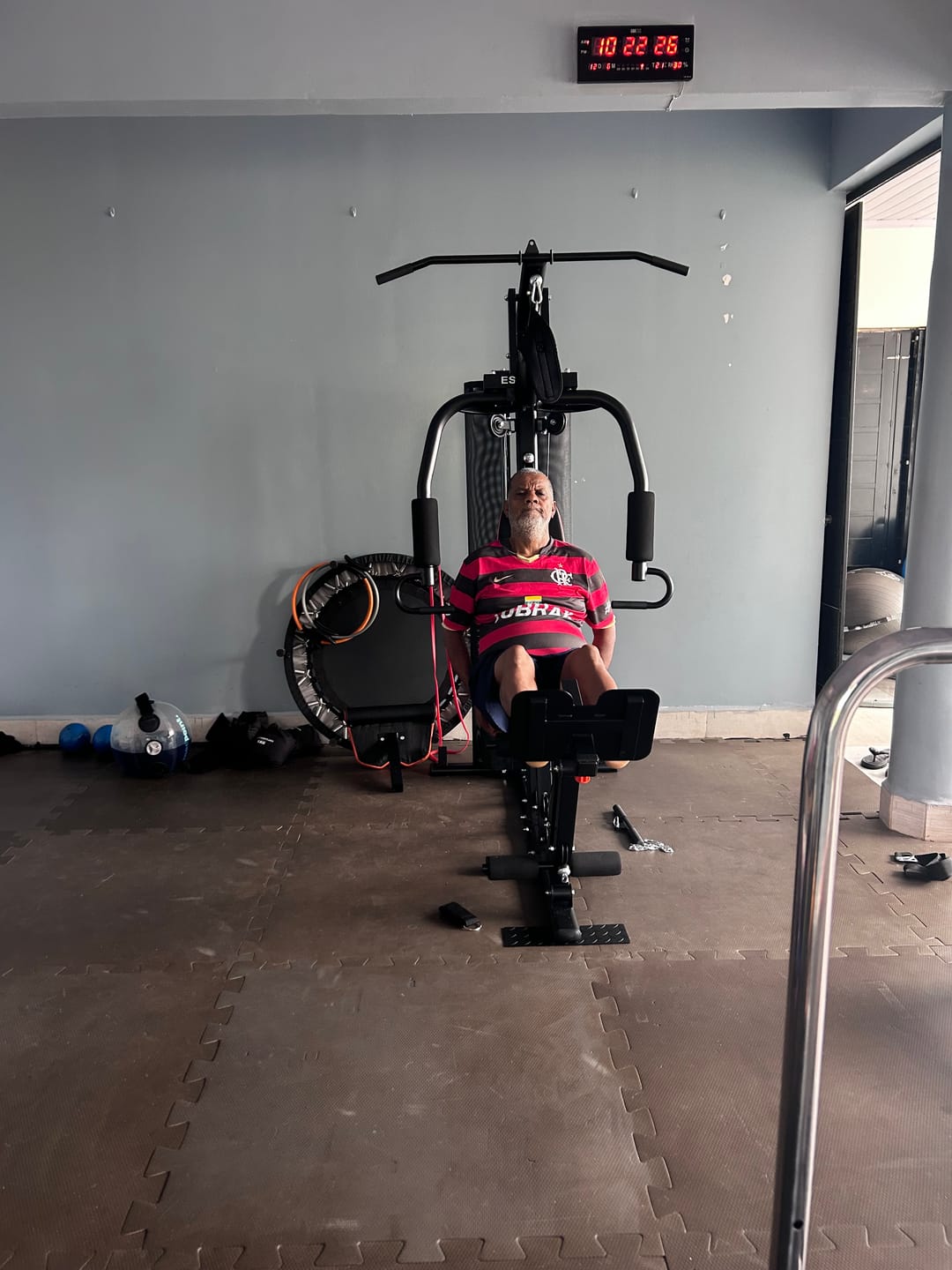 Customer photo review of Estação de Musculação Multifuncional UrbanFit 65k