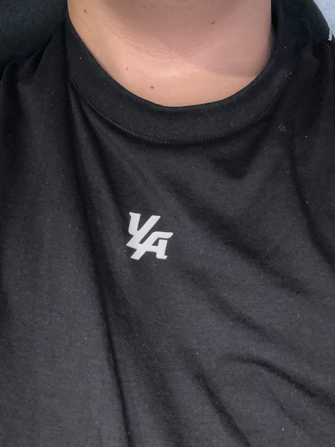 Customer photo review of 4206 - Gold's Gym Heather Tees