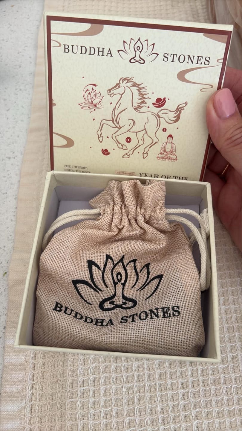 Customer photo review of Buddha Stones Four Leaf Clover Jade Pattern Luck Necklace Pendant