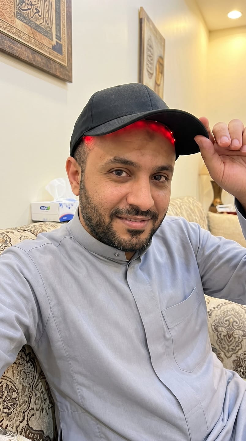 Customer photo review of Madoise Red Light Cap