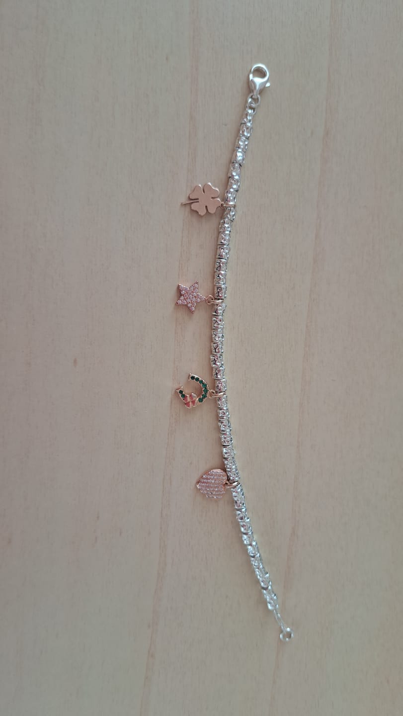 Customer photo review of CREA IL TUO BRACCIALE GRANELLI MAXI - charms rosa