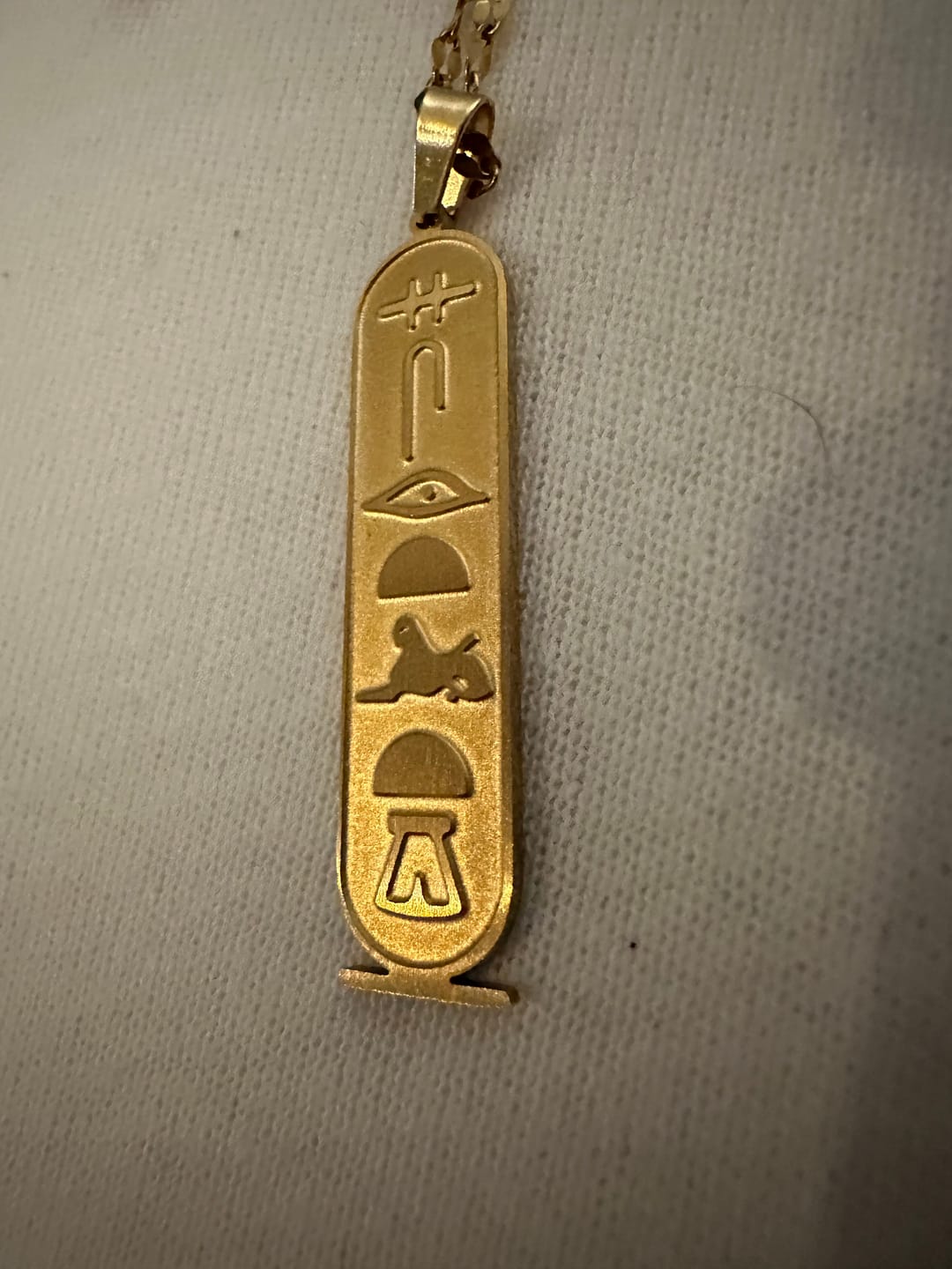 Customer photo review of Collier Personnalisé Hiéroglyphes Égyptiens