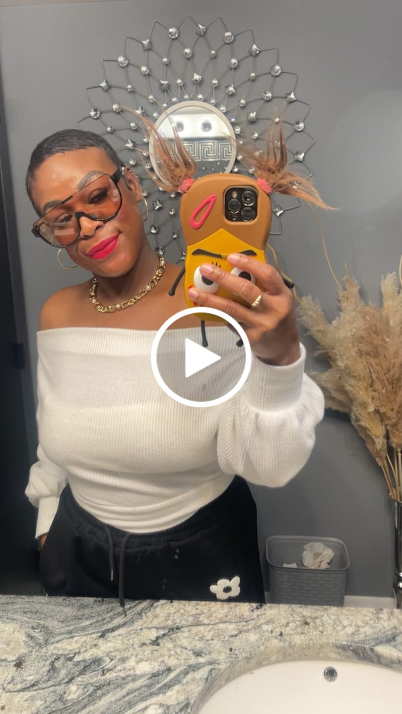 Customer video review of Aelfric Eden Floral Embroidery Baggy Barrel Sweatpants