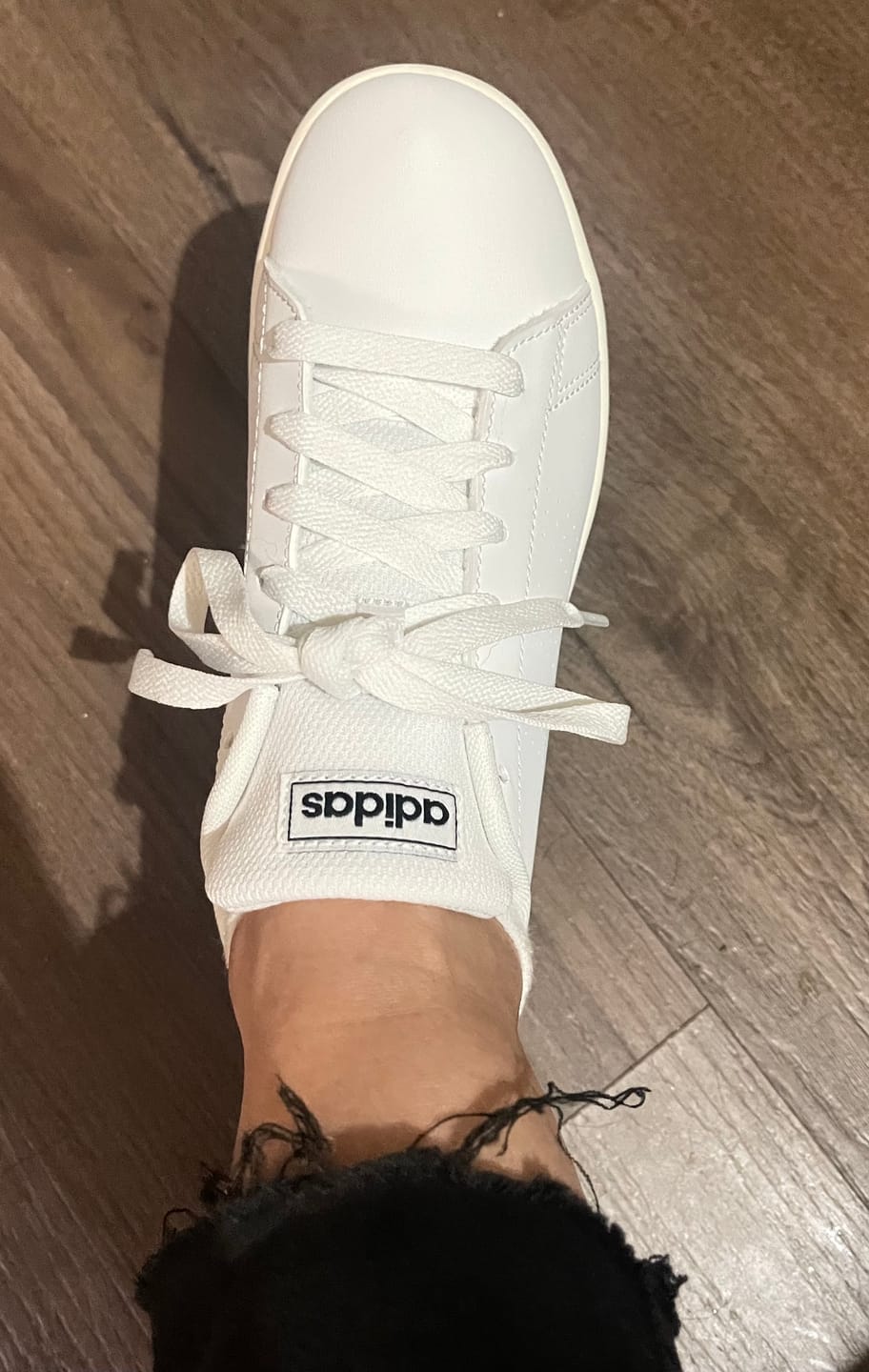 Customer photo review of Sapatilhas Adidas Advantage Branco