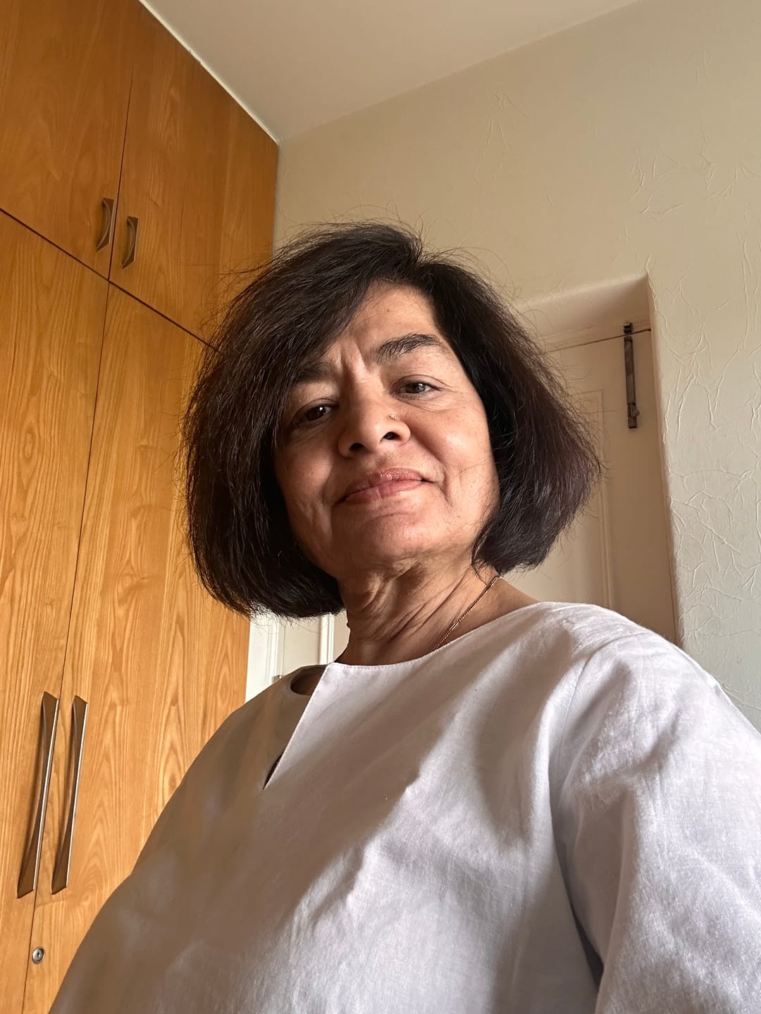 Customer photo review of Women White Airy Linen Split Neck Short Kurta