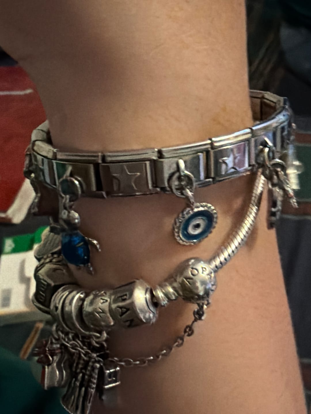 Customer photo review of Charm Colgante Ojo