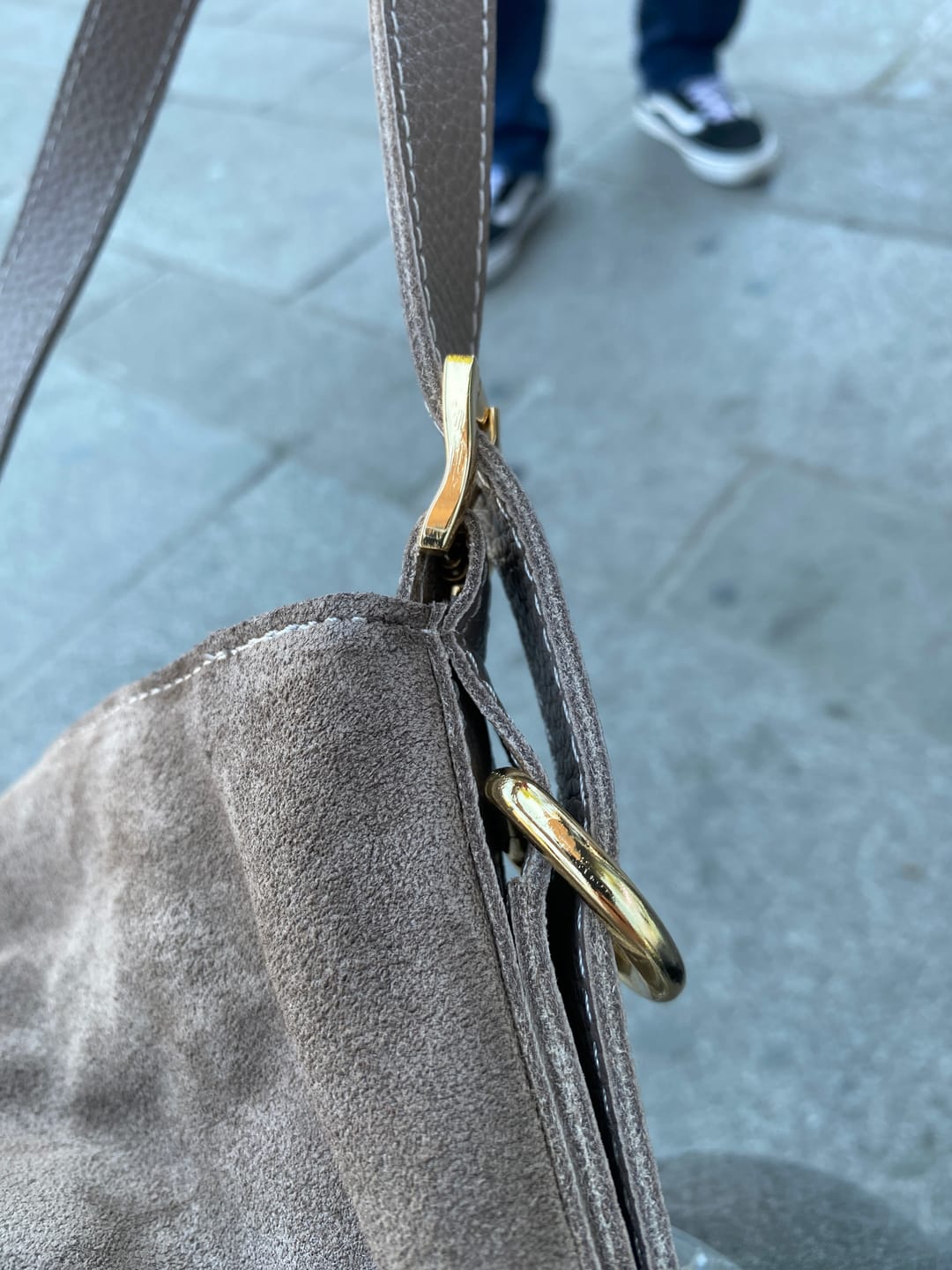 Customer photo review of DB No.8 | Hakiki Süet Deri Omuz Çantası | Vizon