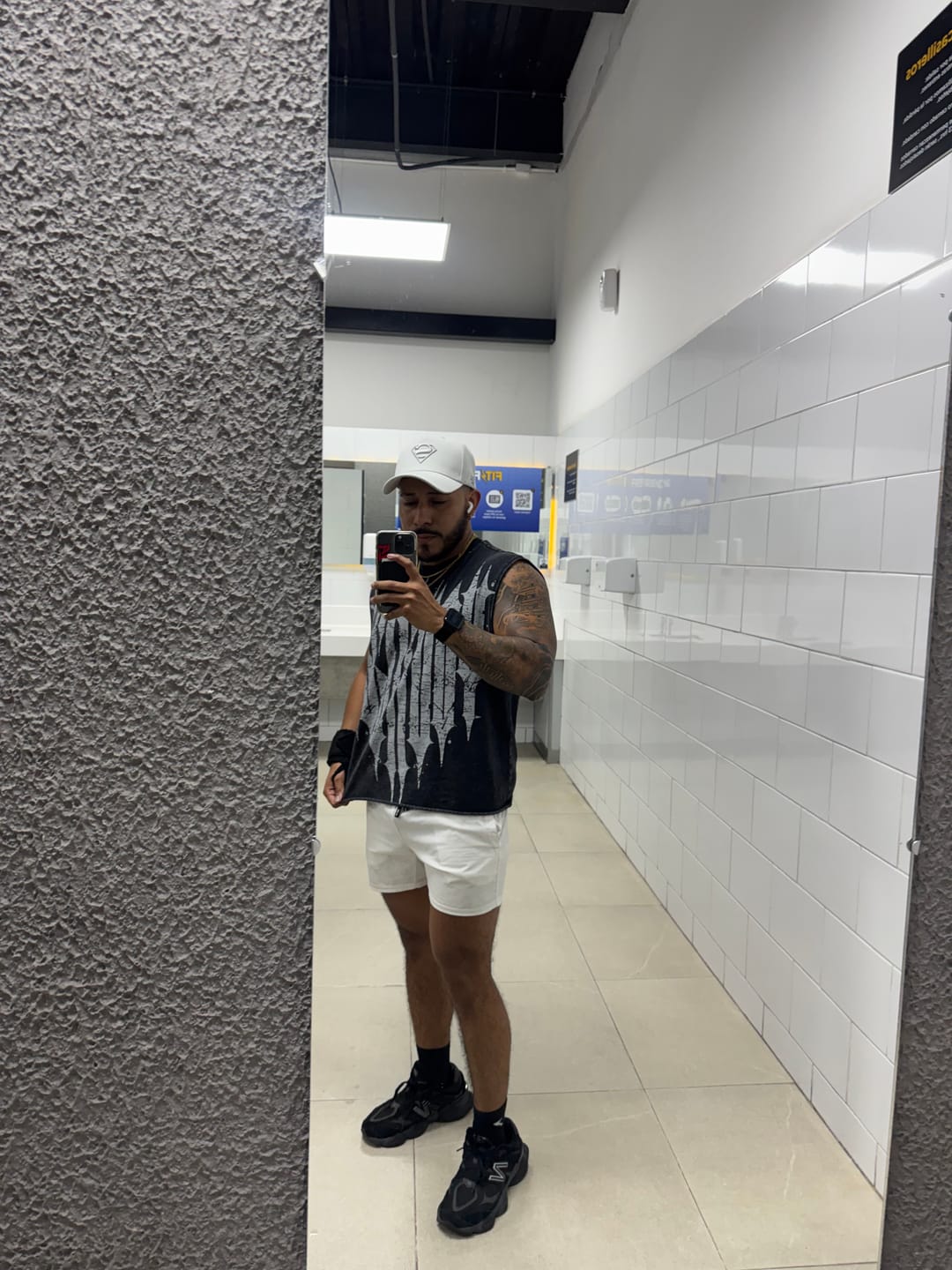 Customer photo review of 3021 - Revenge Crop Cut-Offs
