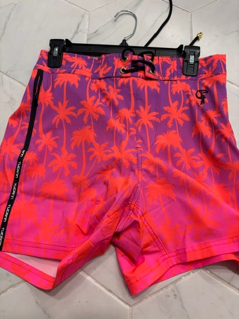 Customer photo review of Faded Palm - Crimson 5''