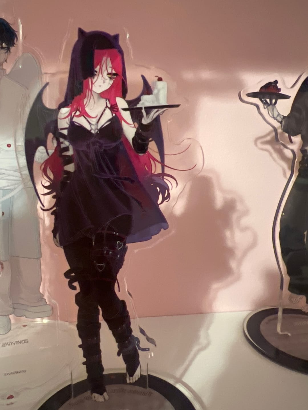 Customer photo review of 【Pre-Order】Alien Stage - March Monster Cafe - Acrylic Stand
